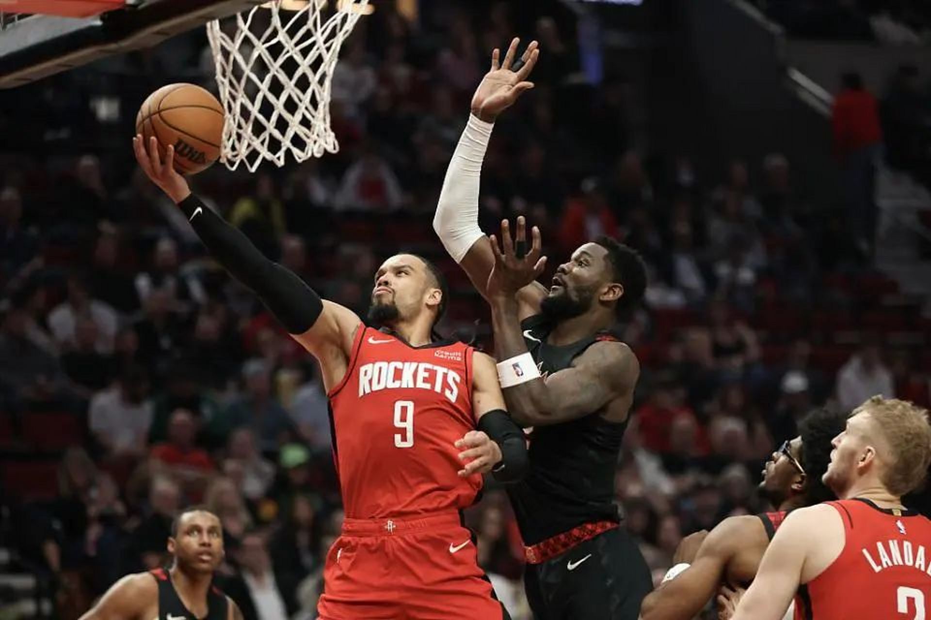 开拓者队双核联手，成功逆袭进入八强