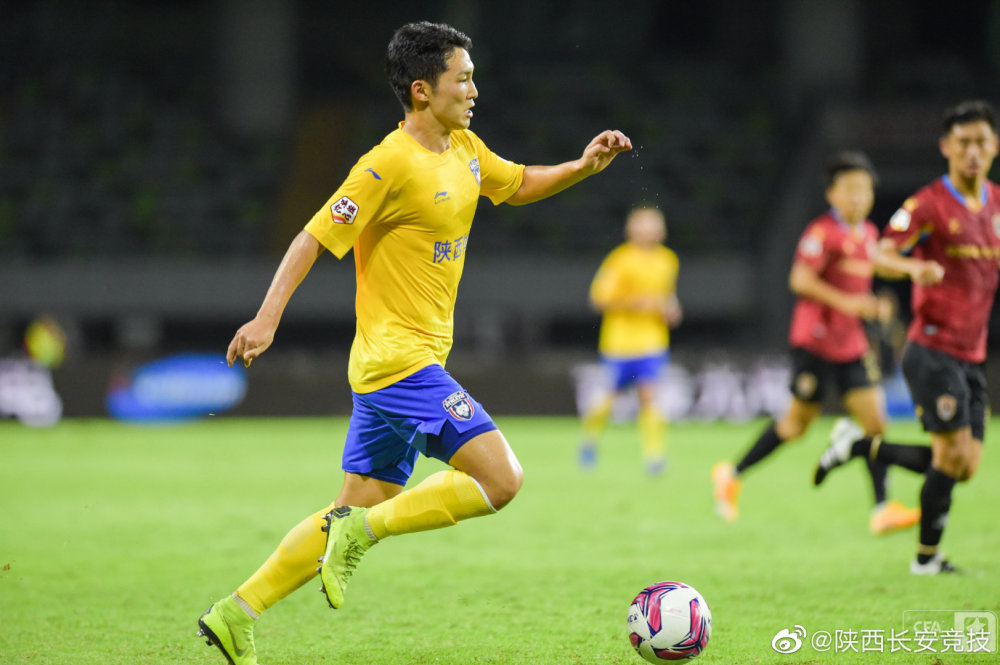 包含西部劲旅大胜对手,稳坐榜首宝座的词条 包含西部劲旅大胜对手,稳坐榜首宝座的词条