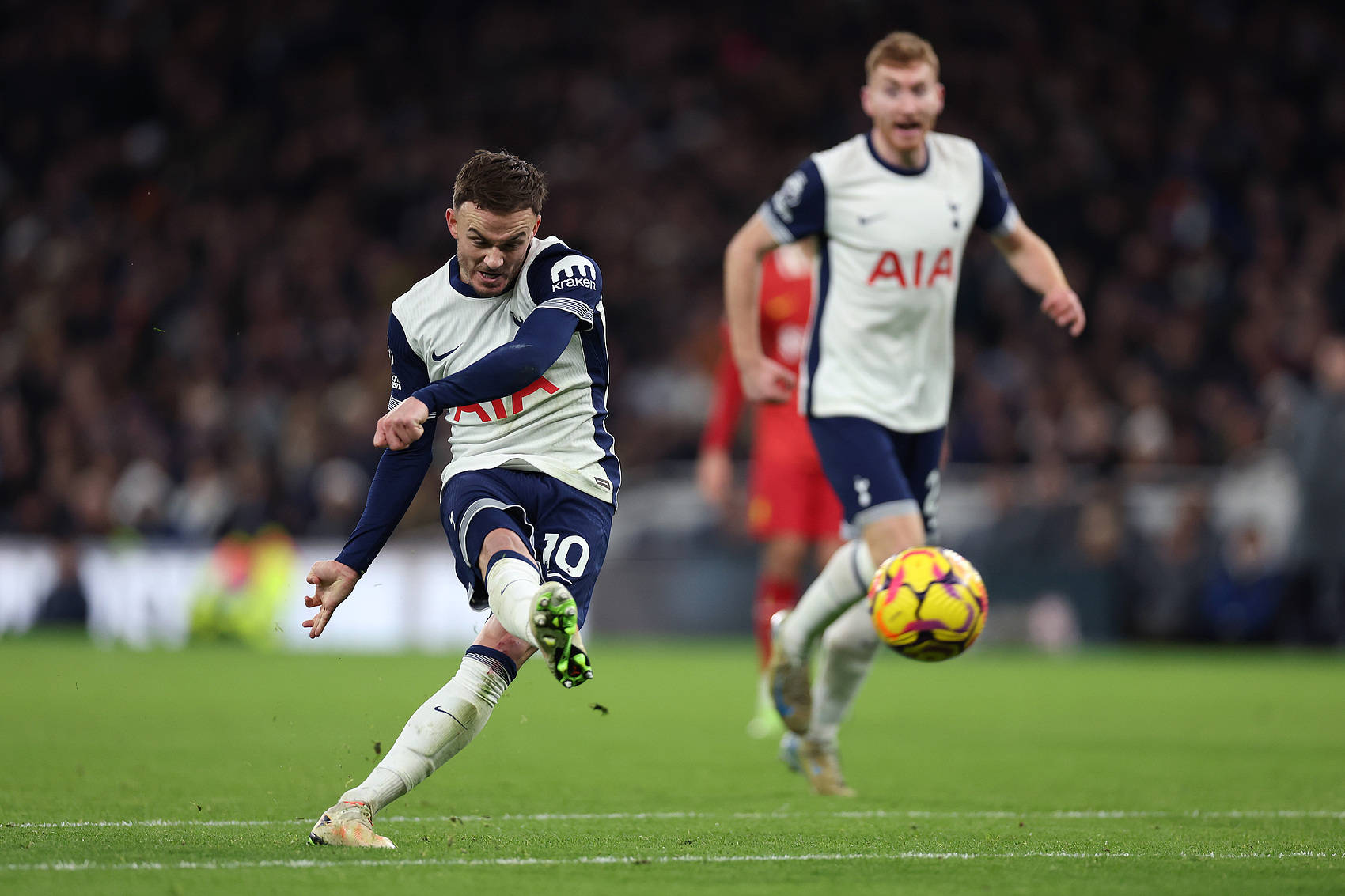 热刺斩获宝贵三分，继续保持胜势的简单介绍