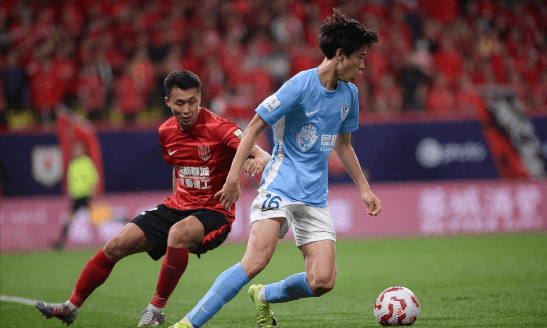 年轻后卫出色表现,助球队客场取胜的简单介绍 年轻后卫出色表现,助球队客场取胜的简单介绍