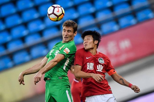 包含广州恒大主场失利，保级形势岌岌可危的词条