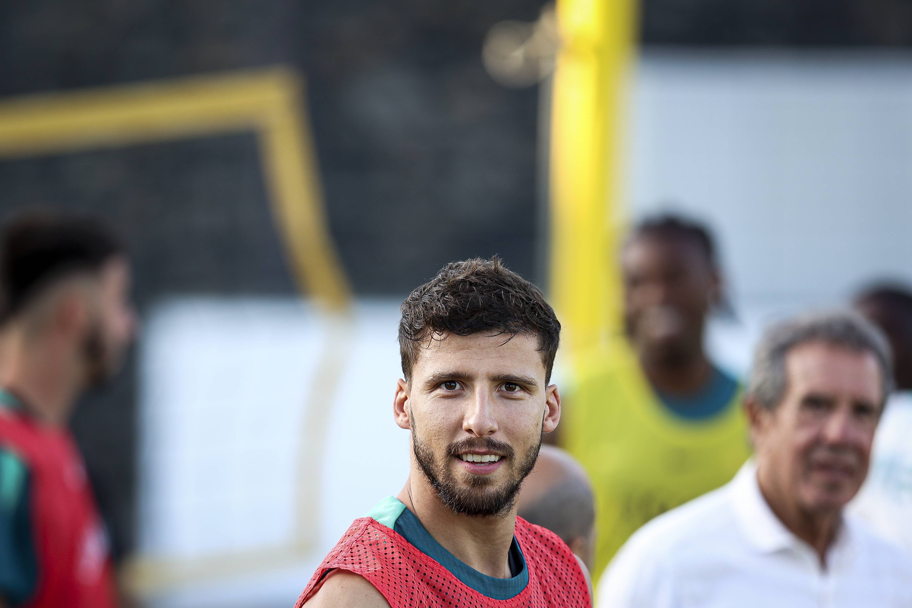 关于葡萄牙球员：这位球员有望加盟西甲球队的信息