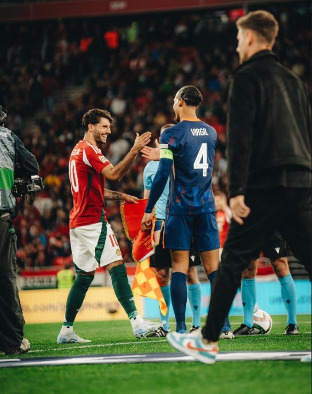 开云官网-利物浦挑战拜仁慕尼黑，争夺欧国联头名的简单介绍