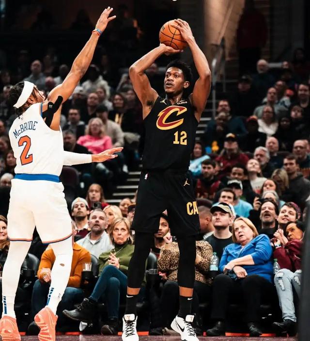 关于骑士主教练改变战术,全面提升球队整体水平的信息 关于骑士主教练改变战术,全面提升球队整体水平的信息