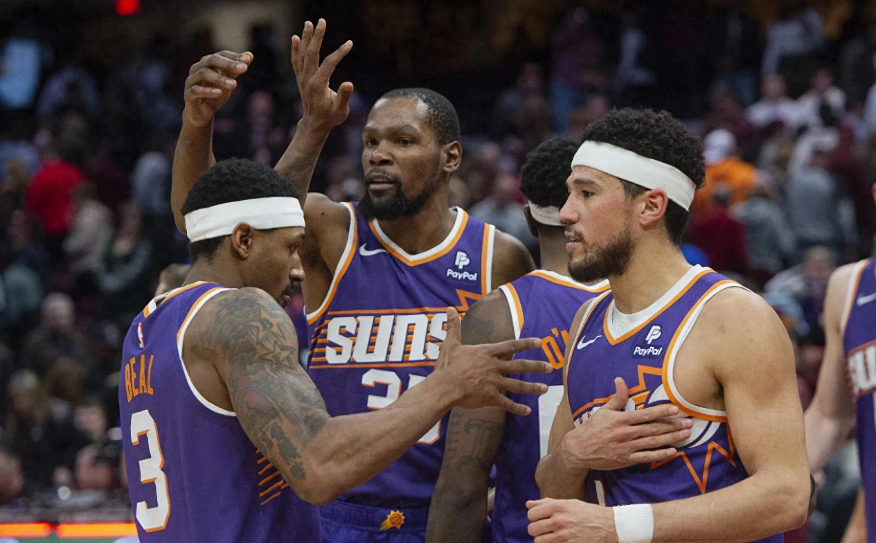 包含欧锦赛：赛场争霸持续燃烧！的词条