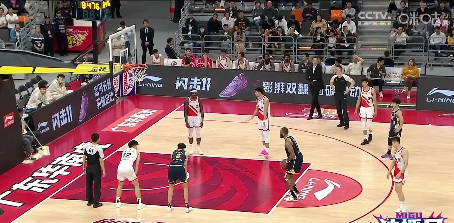 广州城主场负于江苏苏宁,遭遇三连败的简单介绍 广州城主场负于江苏苏宁,遭遇三连败的简单介绍