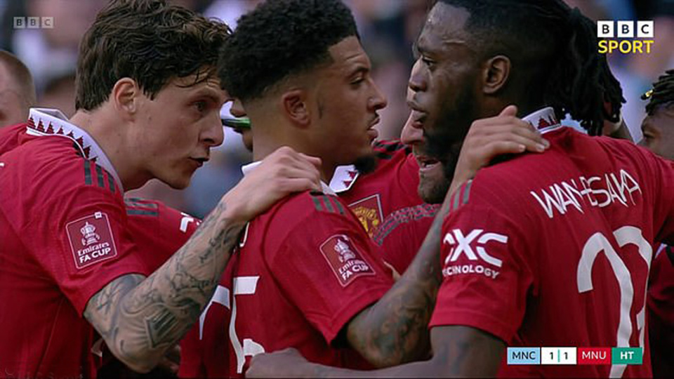 传闻:球员将与球队续约合同 传闻:球员将与球队续约合同