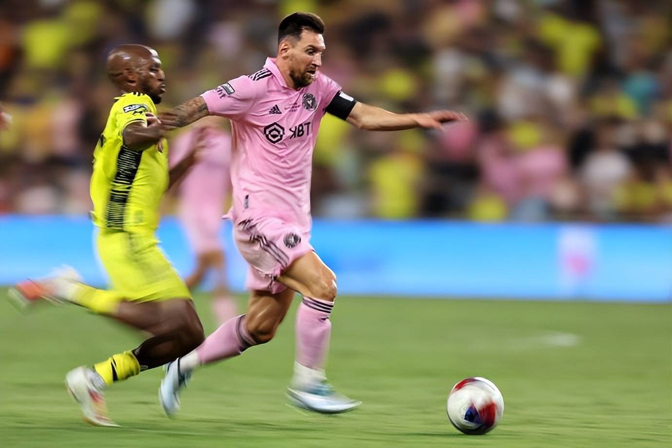 切德尔姆城主场不败，继续巩固领先优势位置