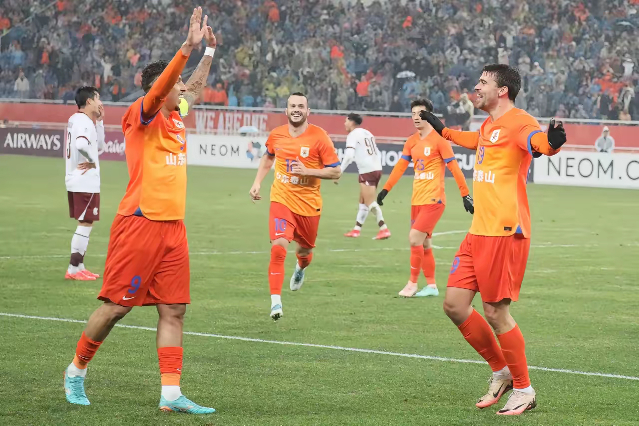 南美球队向亚冠冠军发起冲击 南美球队向亚冠冠军发起冲击