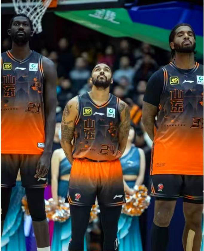 啄木鸟队面临关键比赛，全队备战积极的简单介绍