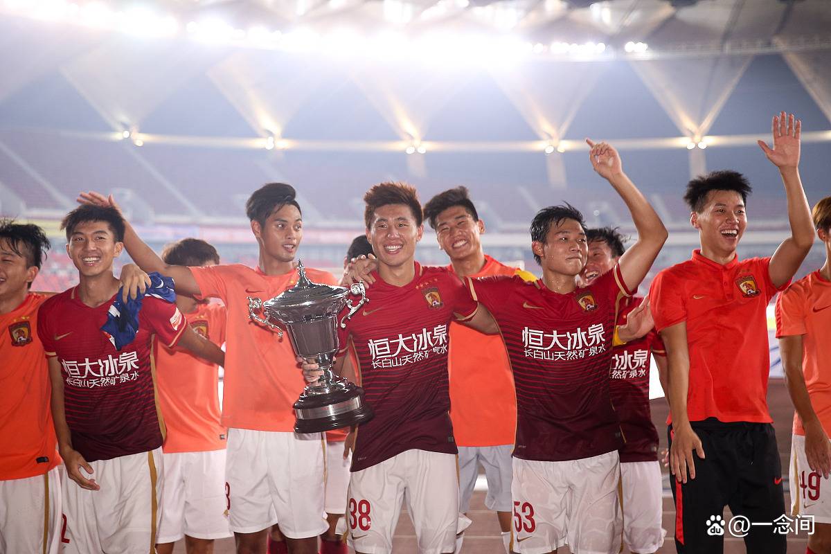 包含菲律宾球队展现拼搏精神收获成功的词条