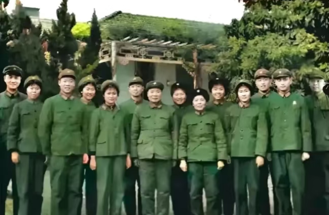 闪耀赛场:飒爽英姿传奇诞生 闪耀赛场:飒爽英姿传奇诞生