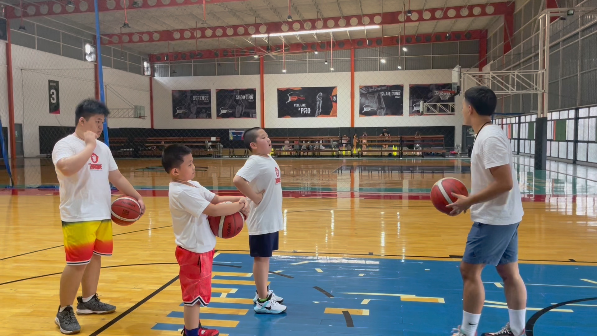 曼谷篮球盛会圆满落幕，成为城市热点