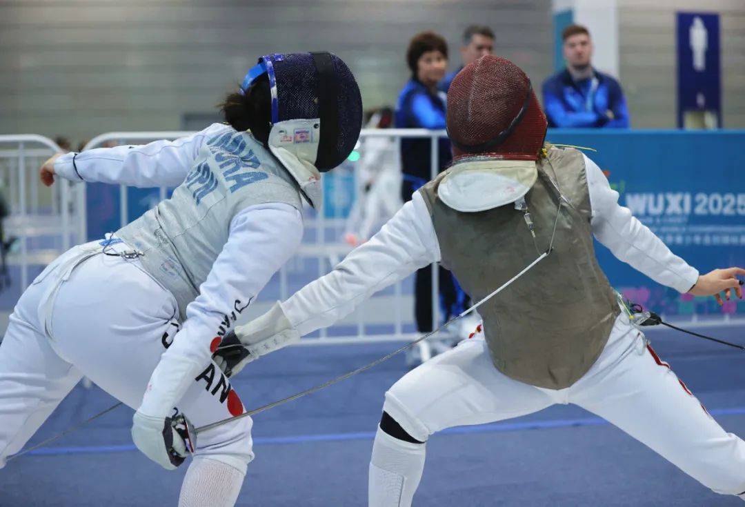 德国击剑选手再获金牌，谱写传奇