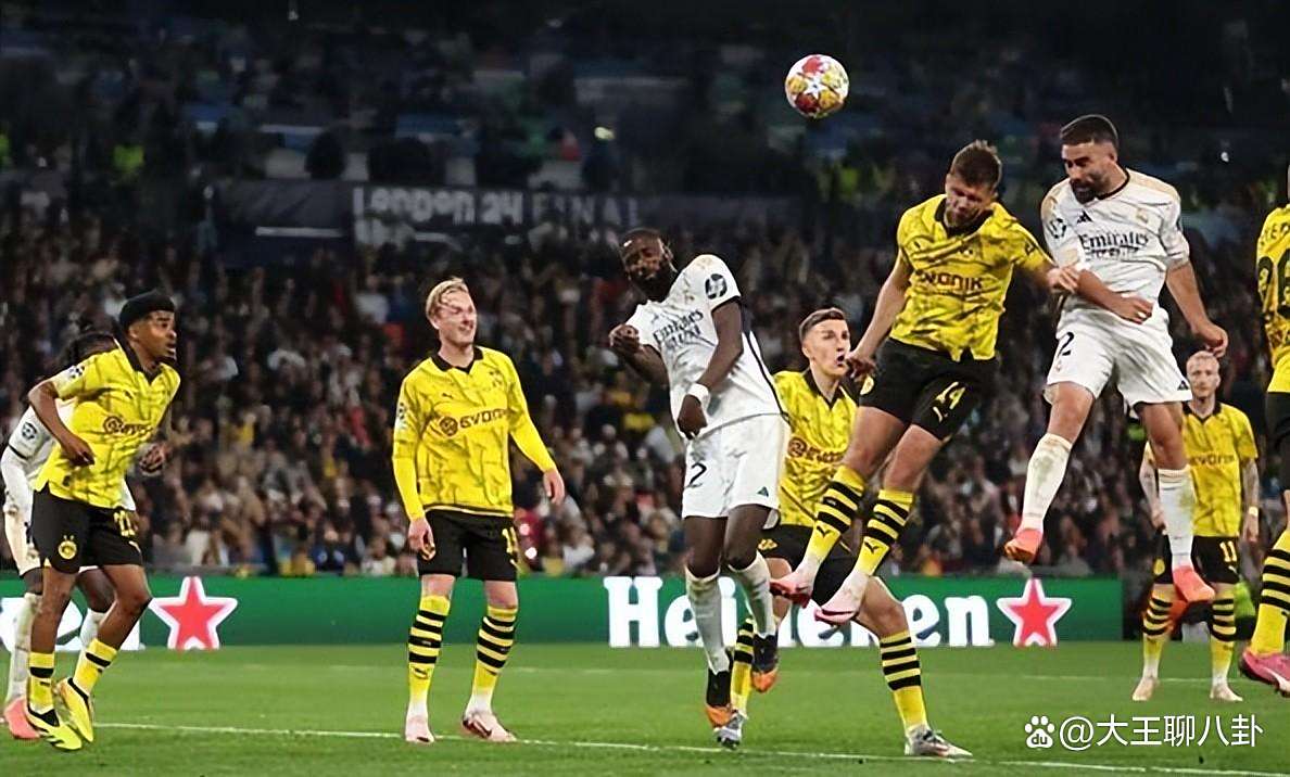 包含多特蒙德凭借进攻火力强劲,一举击败对手的词条 包含多特蒙德凭借进攻火力强劲,一举击败对手的词条