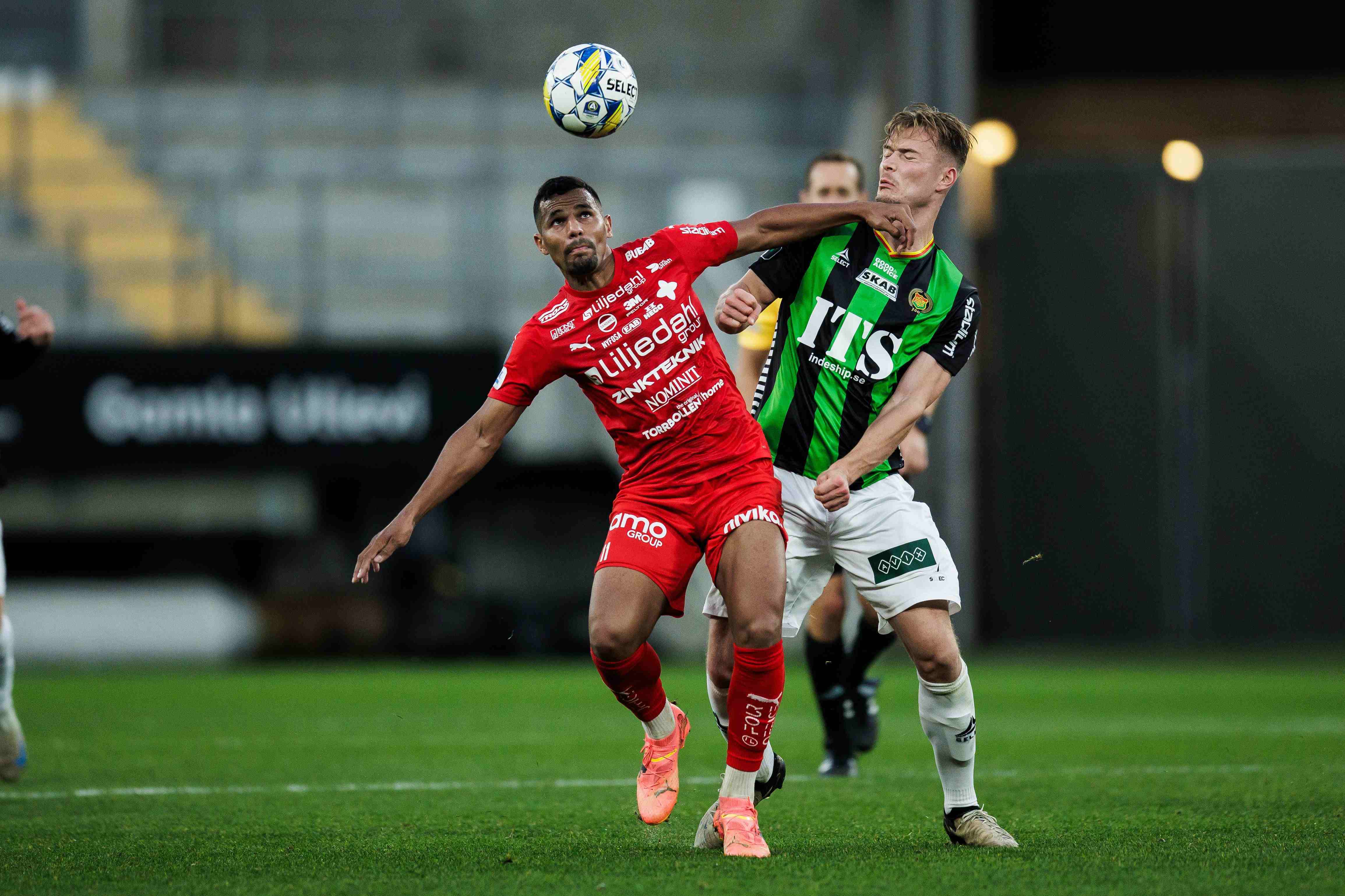 关于瑞典1-0小胜挪威,难度极高的头球破门的信息 关于瑞典1-0小胜挪威,难度极高的头球破门的信息