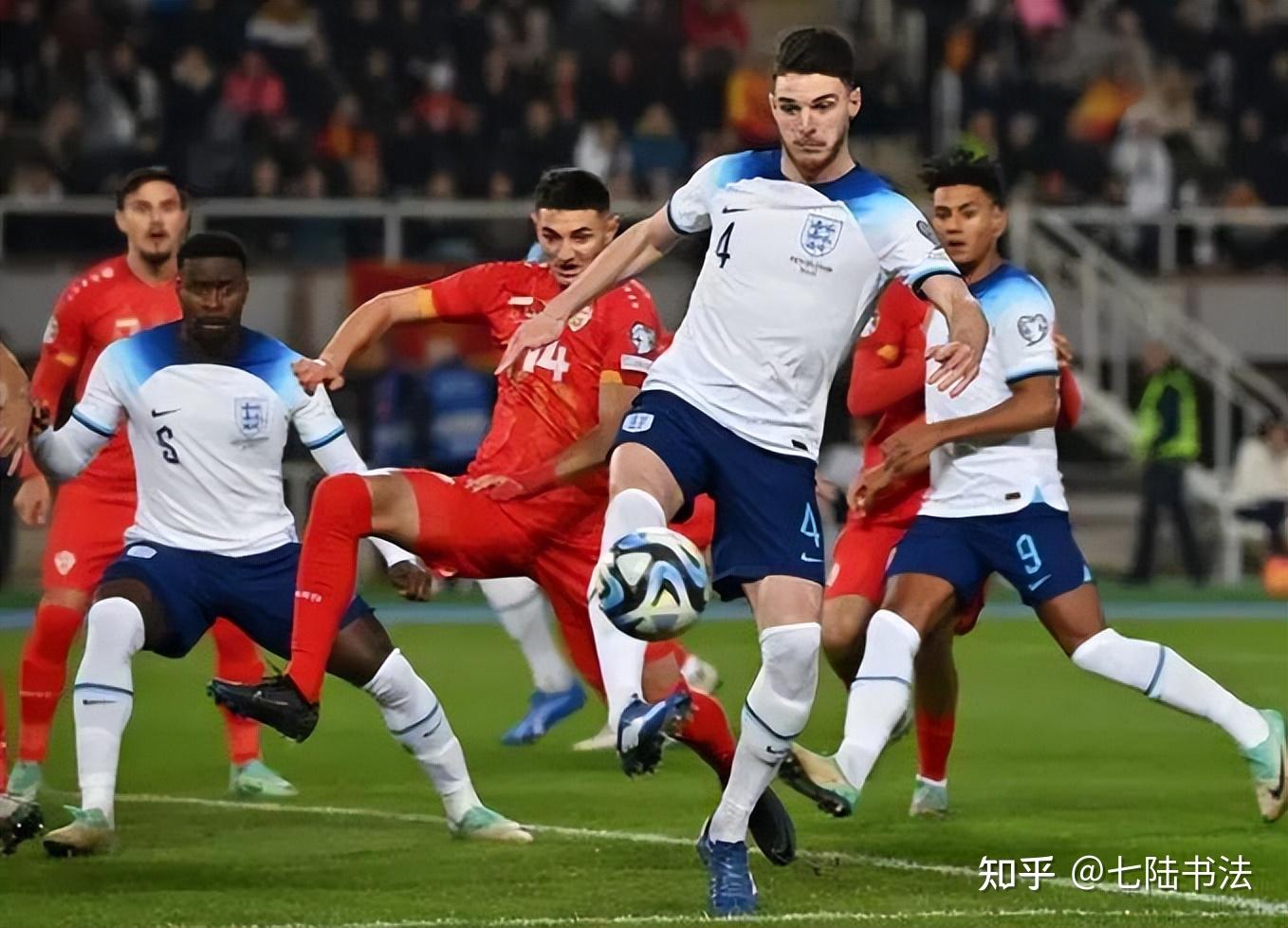 英格兰球员表现抢眼，助球队取得胜利的简单介绍