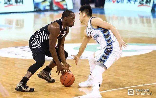 包含陕西男篮抢满主场，逼平强敌晋级半决赛的词条