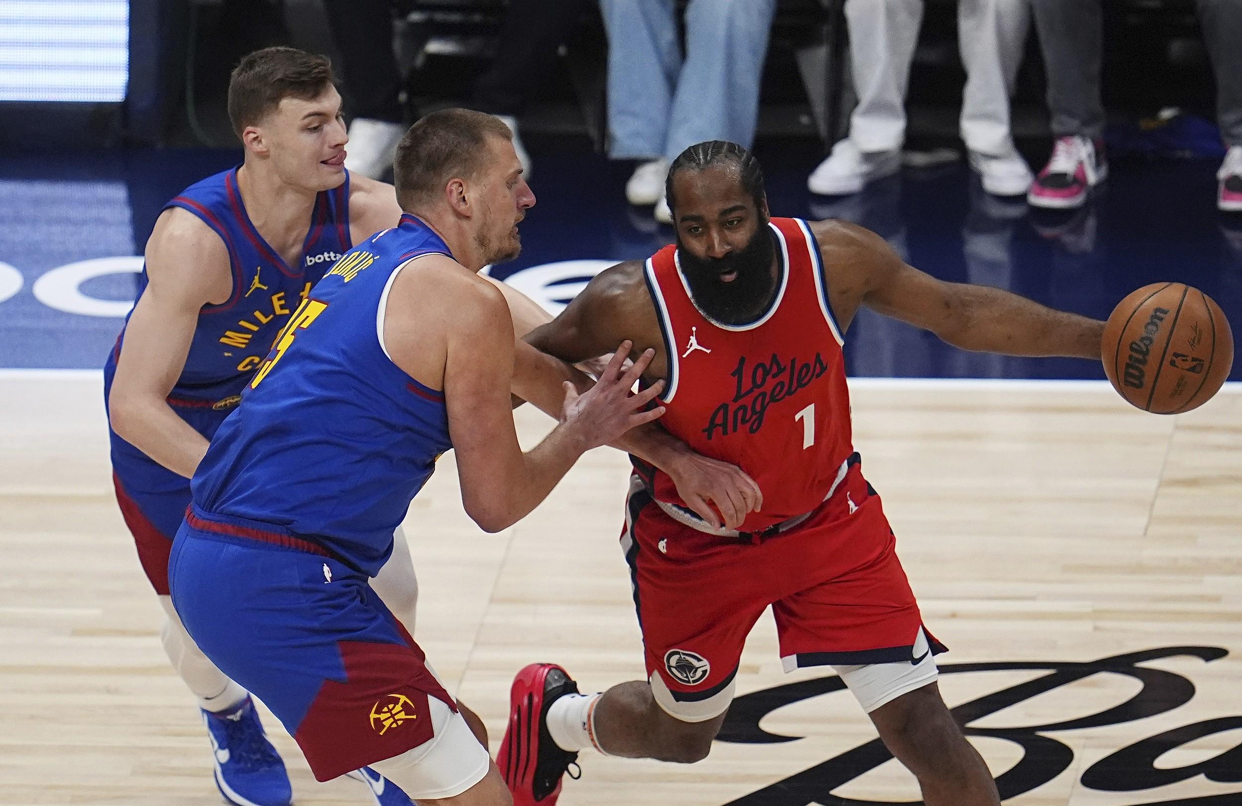 步行者队连续两轮获胜，积极备战季后赛