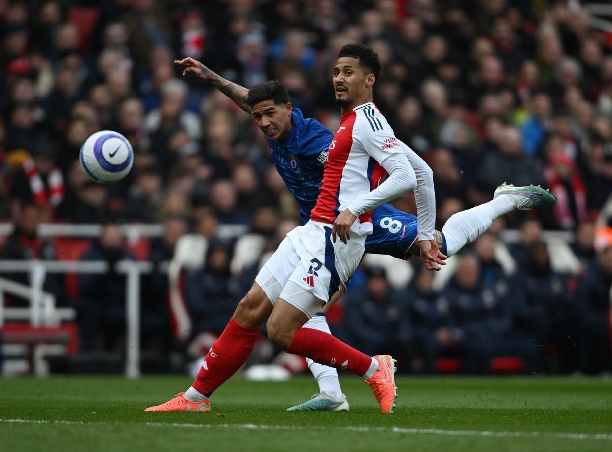 切赫扑点救主，阿森纳客场大胜的简单介绍