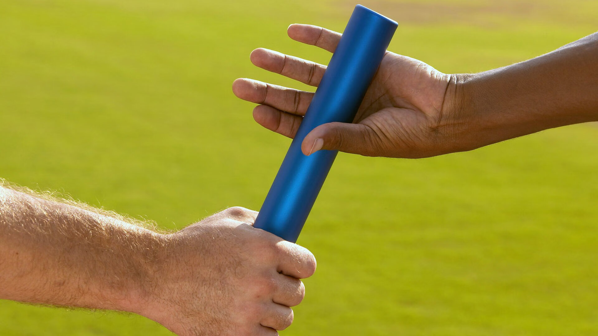 关键拼图，霍勒迪的惊艳演出让独行侠对阵广厦的夜晚与众不同